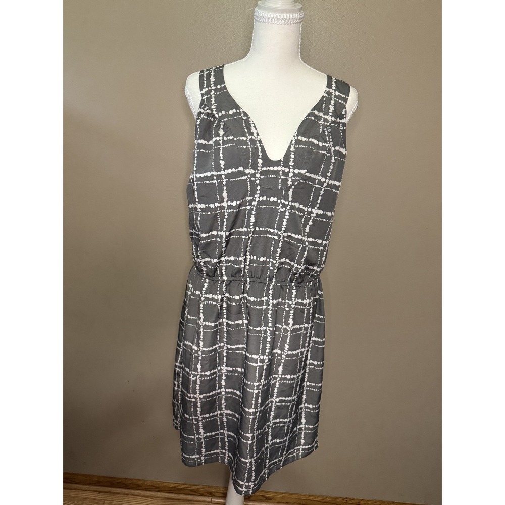 Ann Taylor LOFT Gray White Sleeveless Slip Dress Size L Knee Length